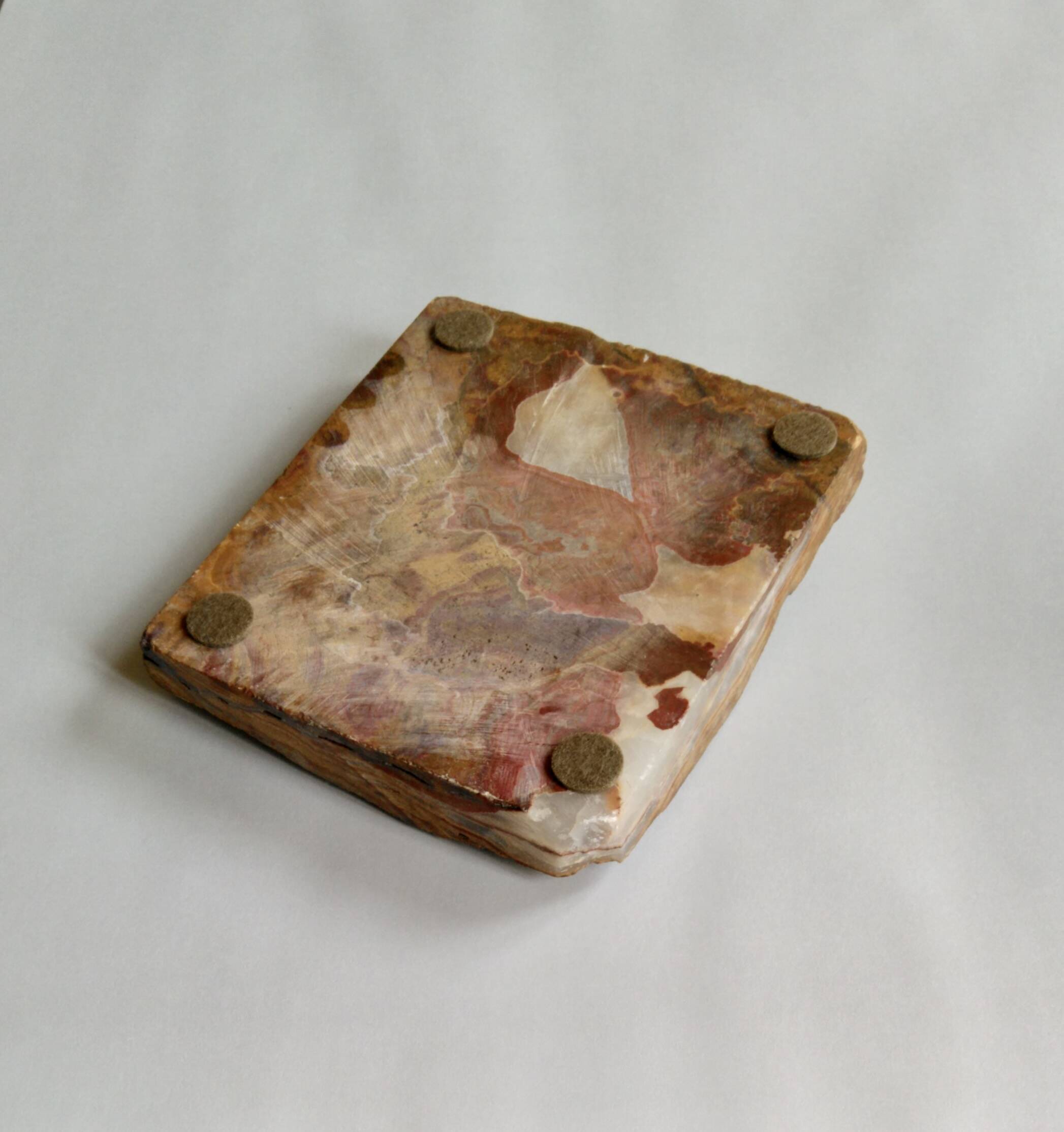 Natural onyx stone pocket emptier, 70s-80s