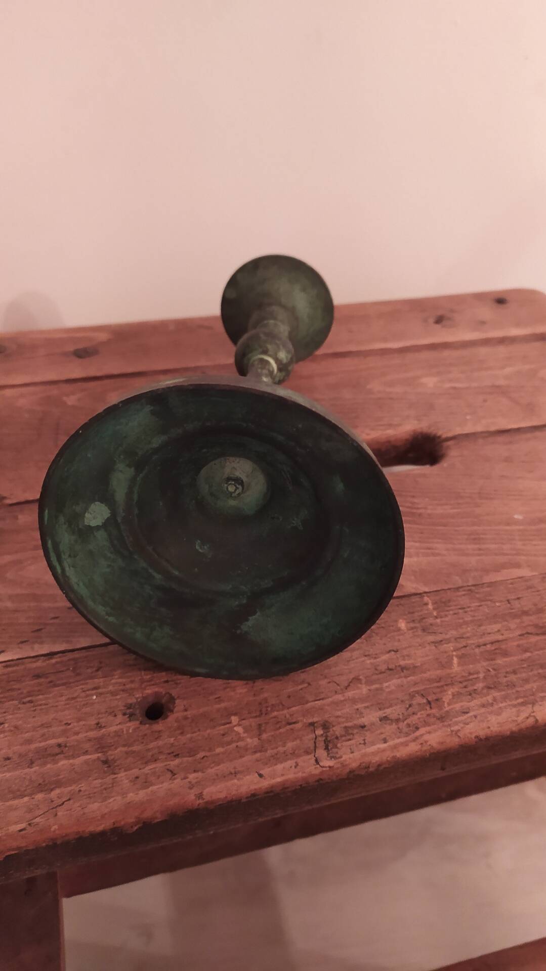 Bougeoir ancien en régule Vert de gris