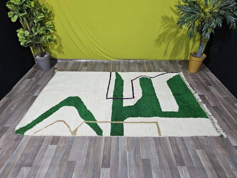 Traditional pure wool handwoven rug size 150/250 cm