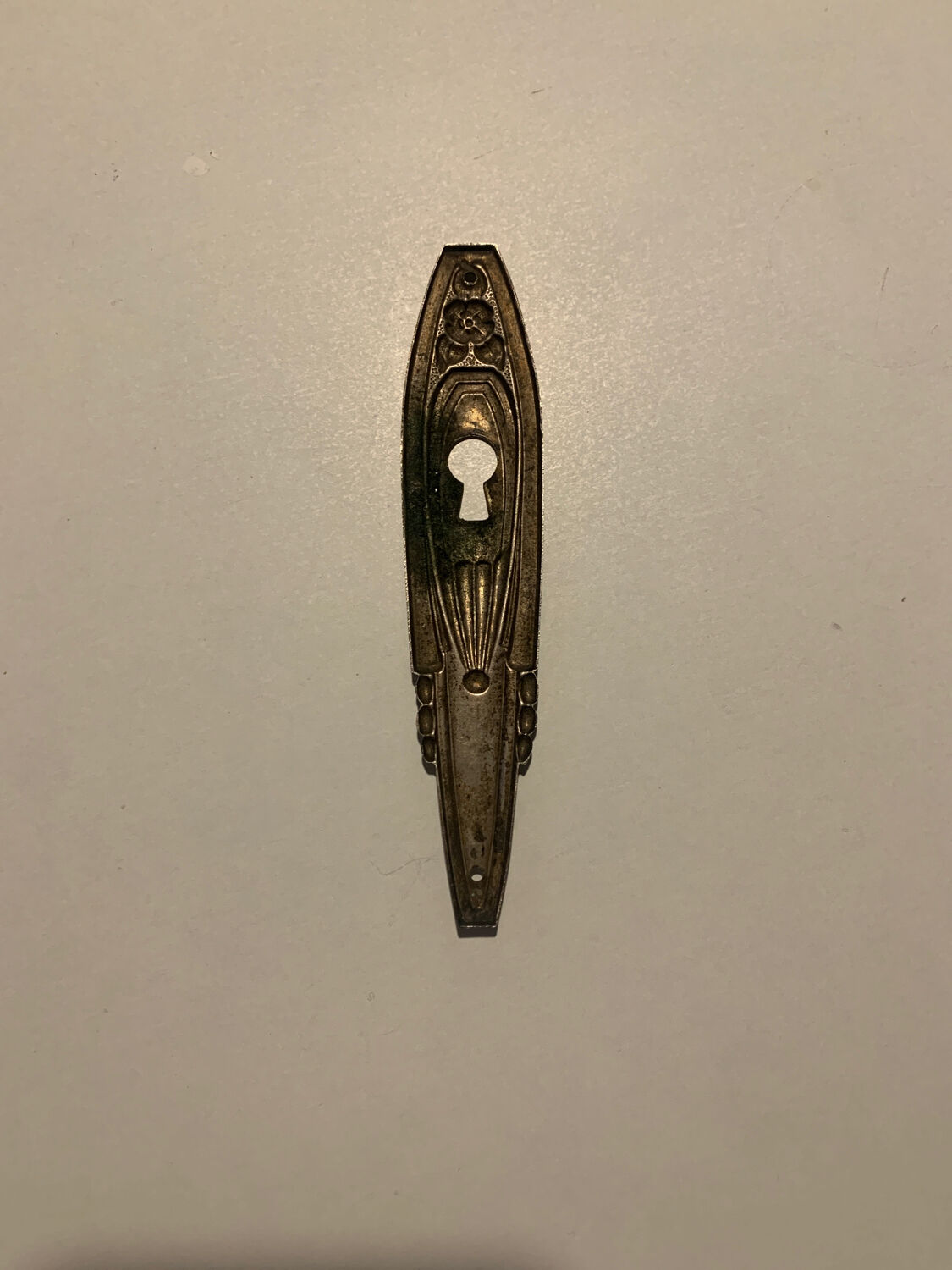 Art deco lock entrance