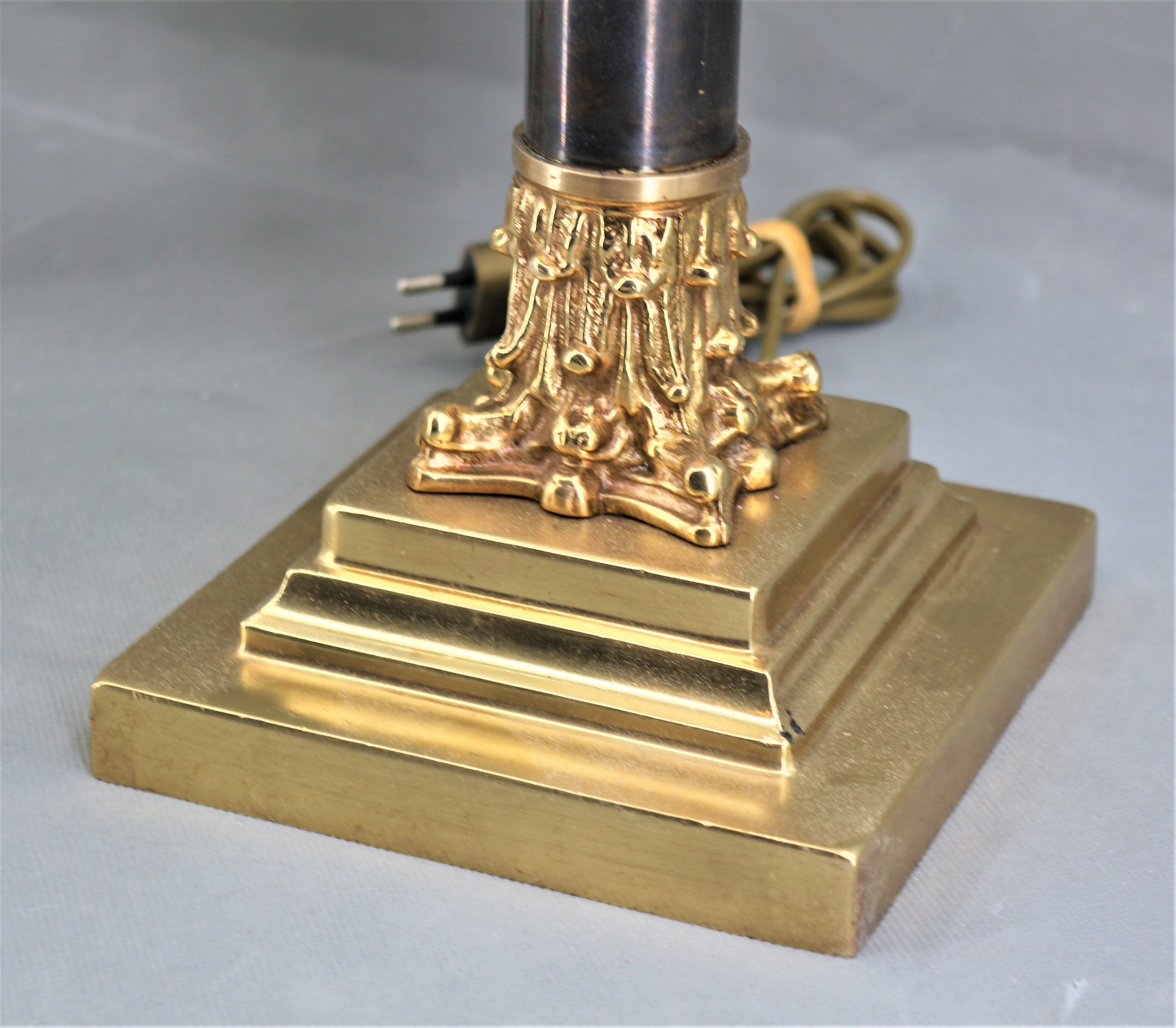 Pair lamp in bronze corinthians patinated lampshade pleated with stripes square foot