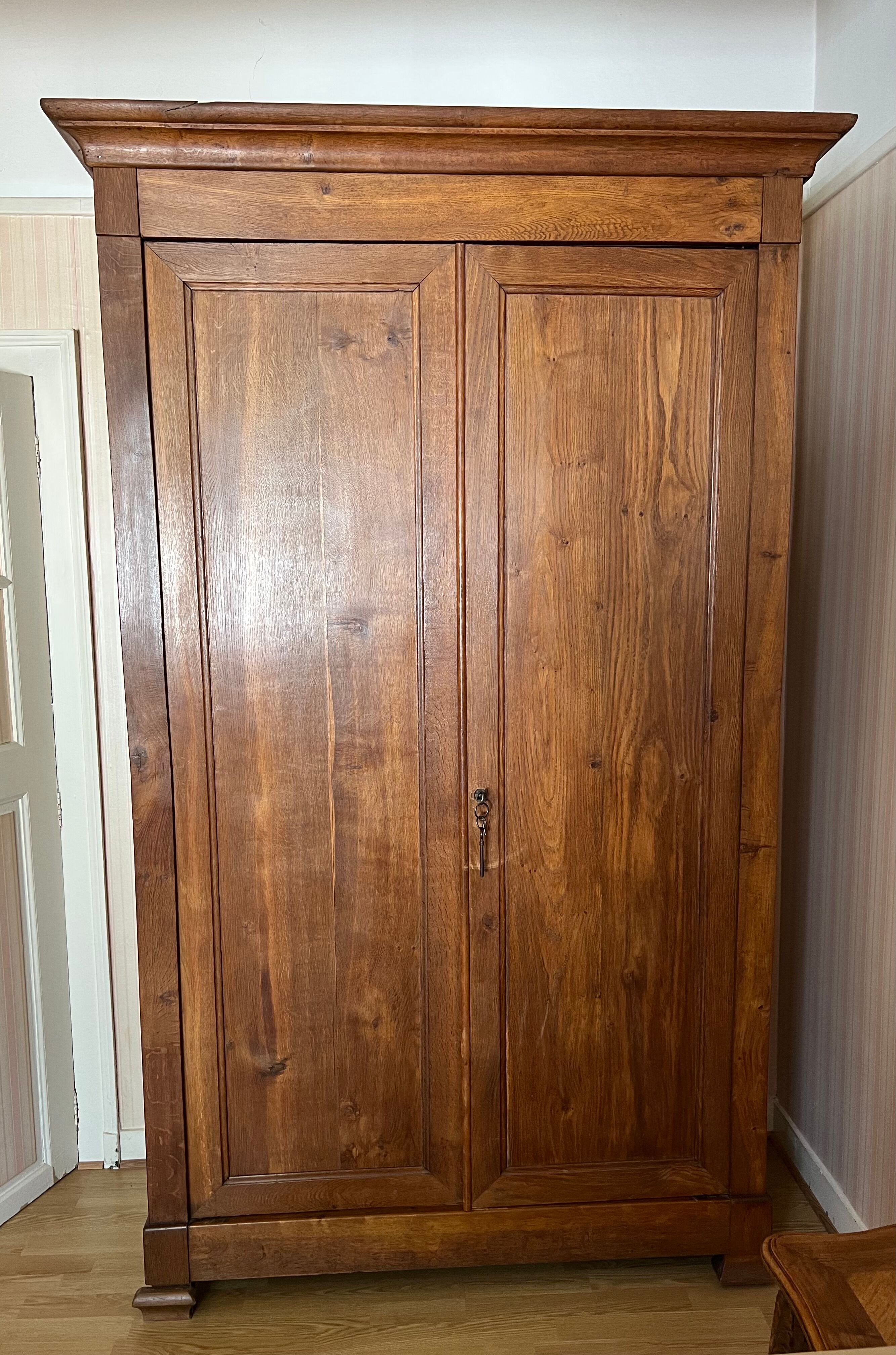 Louis Philippe oak cabinet