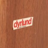 Bibliothèque en teck de Svend Dyrlund avec portes à tambour (Danemark, années 1960).