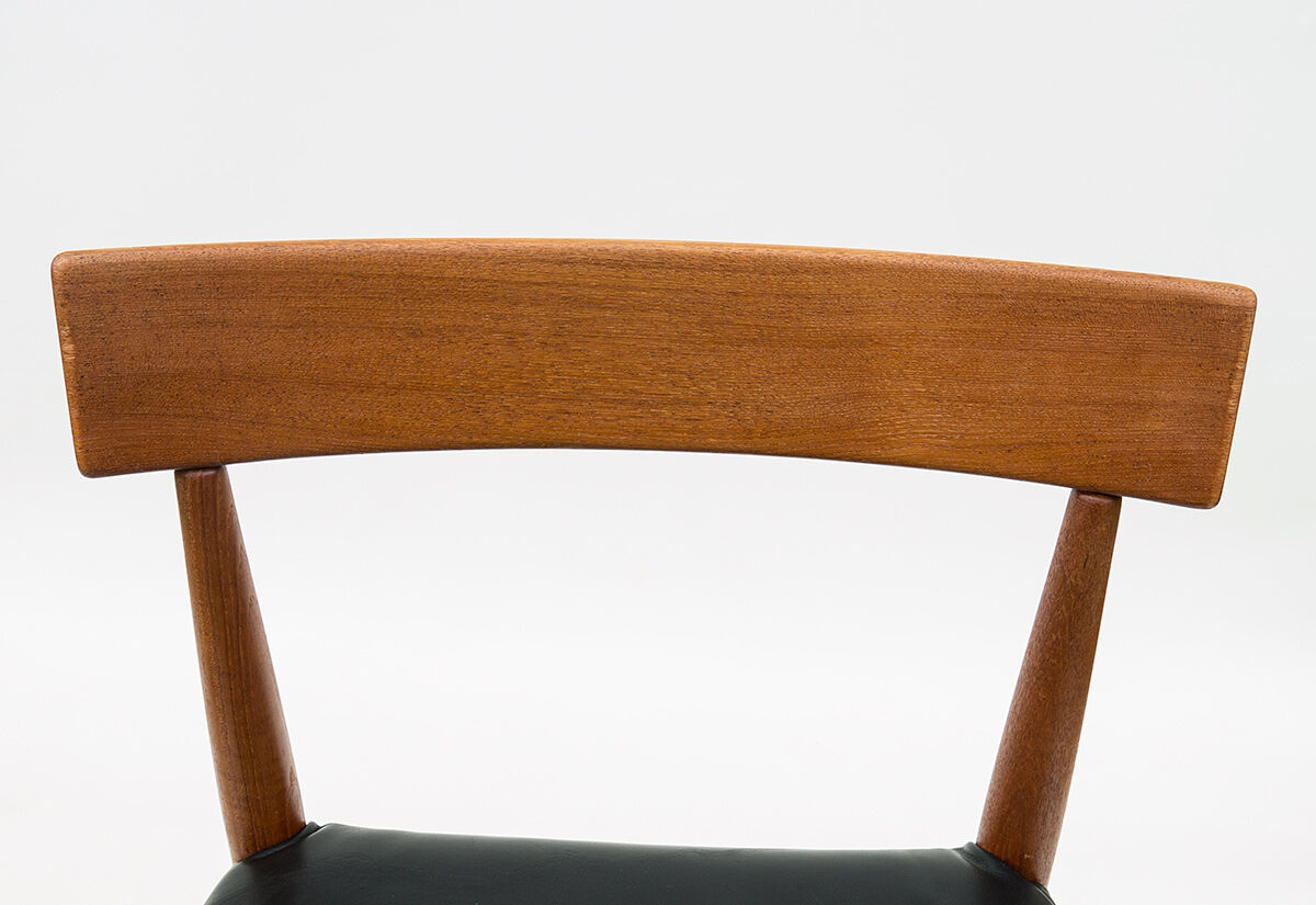 Danish MK 200 Chairs in Teak by Arne Hovmand-Olsen for Mogens Cold, Set of 4