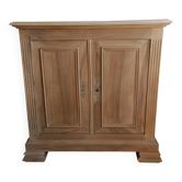 Very 2 doors renovated in solid walnut.