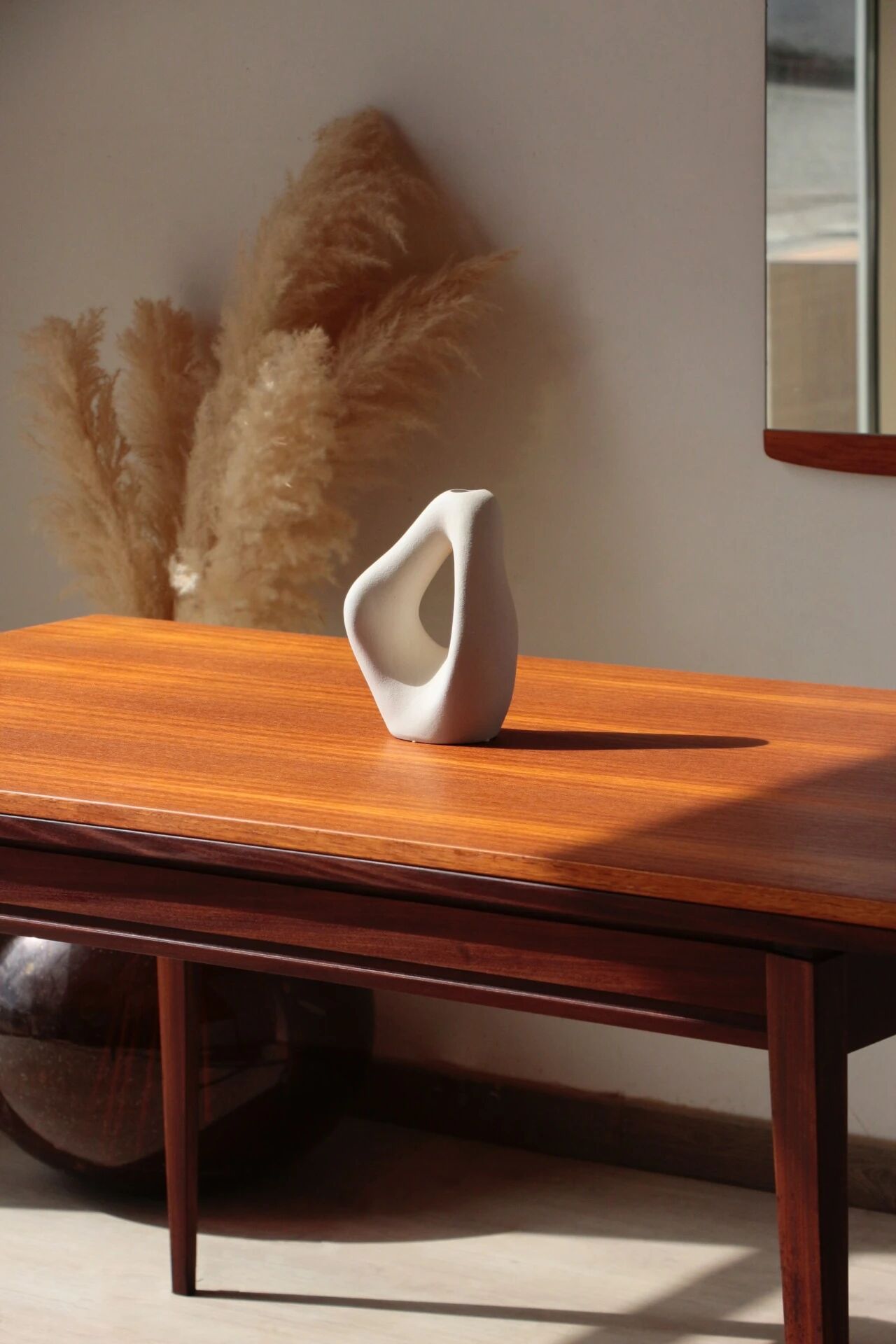 Vintage teak and afromosia dining table – extendable Scandinavian design