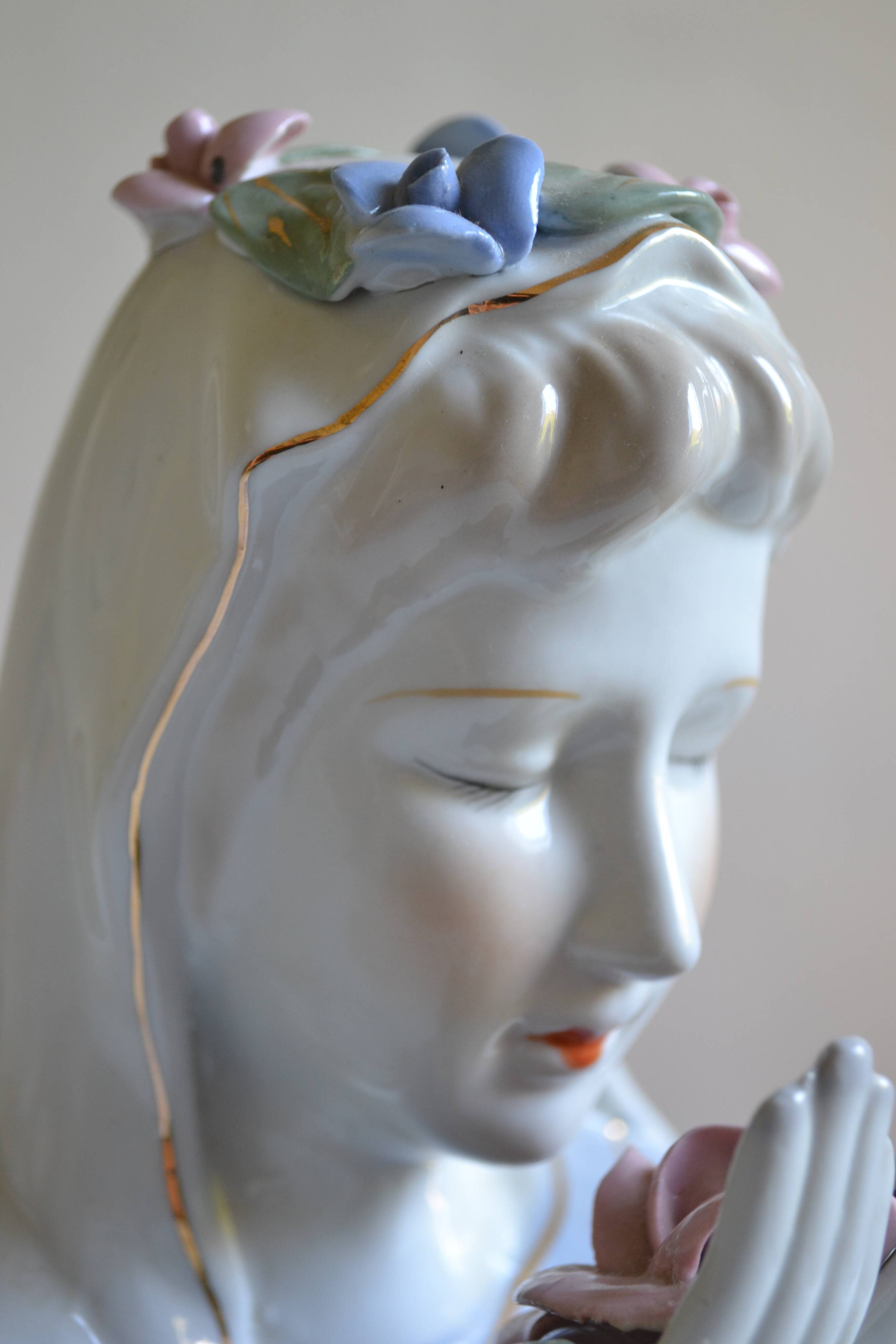 Virgin Mary statue bust in polychrome porcelain Virgin with crown of roses