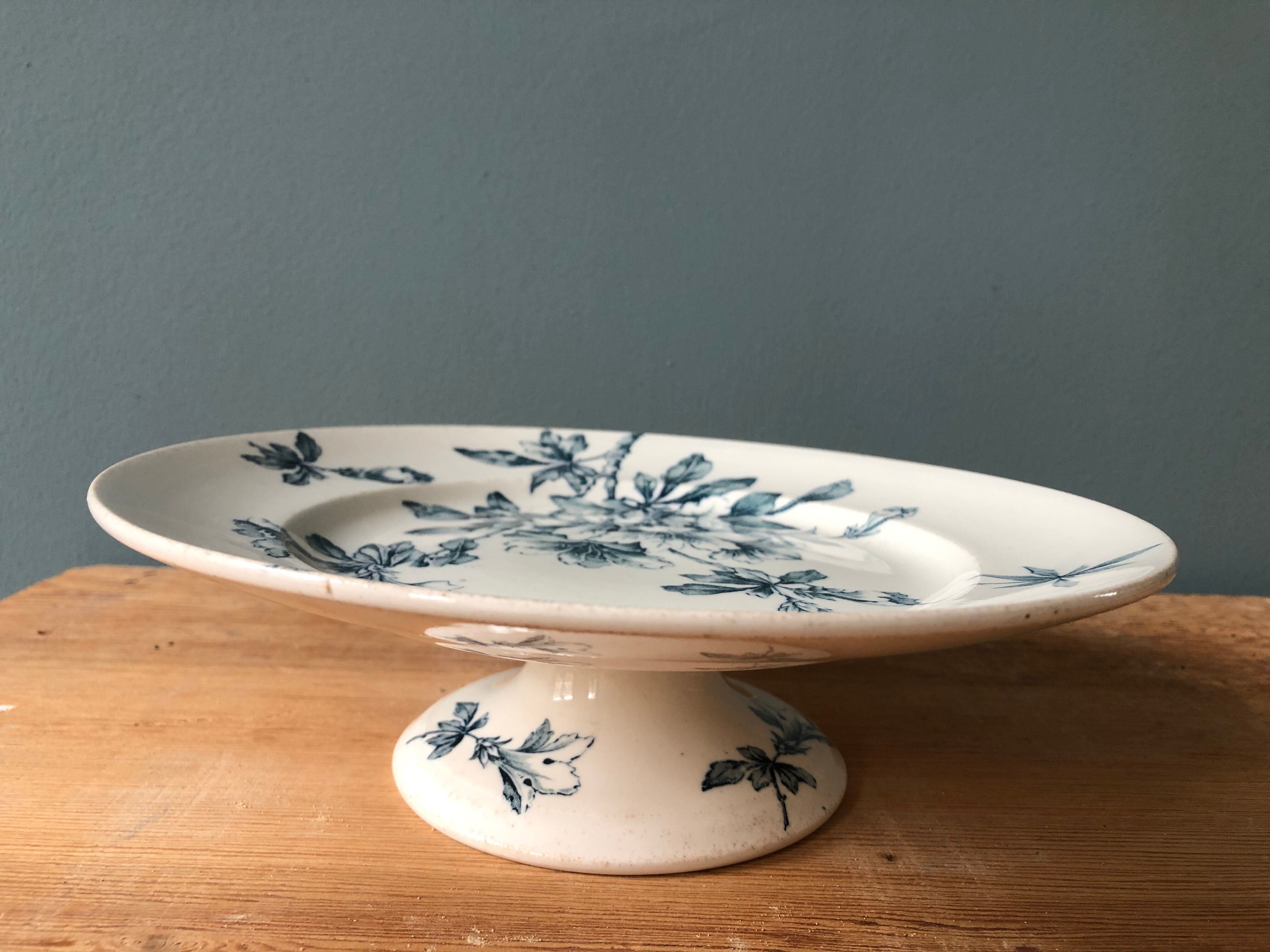 Former dish compotier Keller and Guerin Lunéville