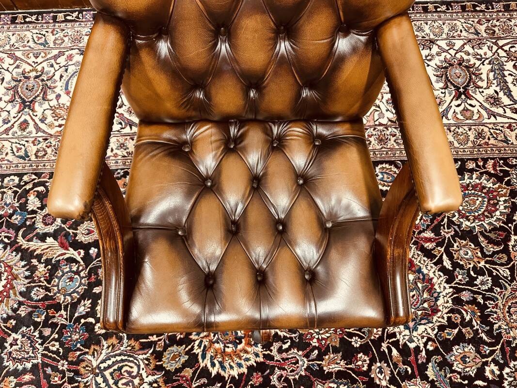 Classic English President Chair Brown Office chair