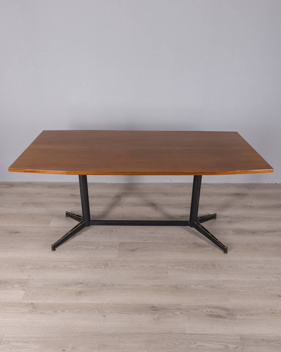 Vintage wooden table from the 1960s designed by Carlo Ratti for Lissoni.