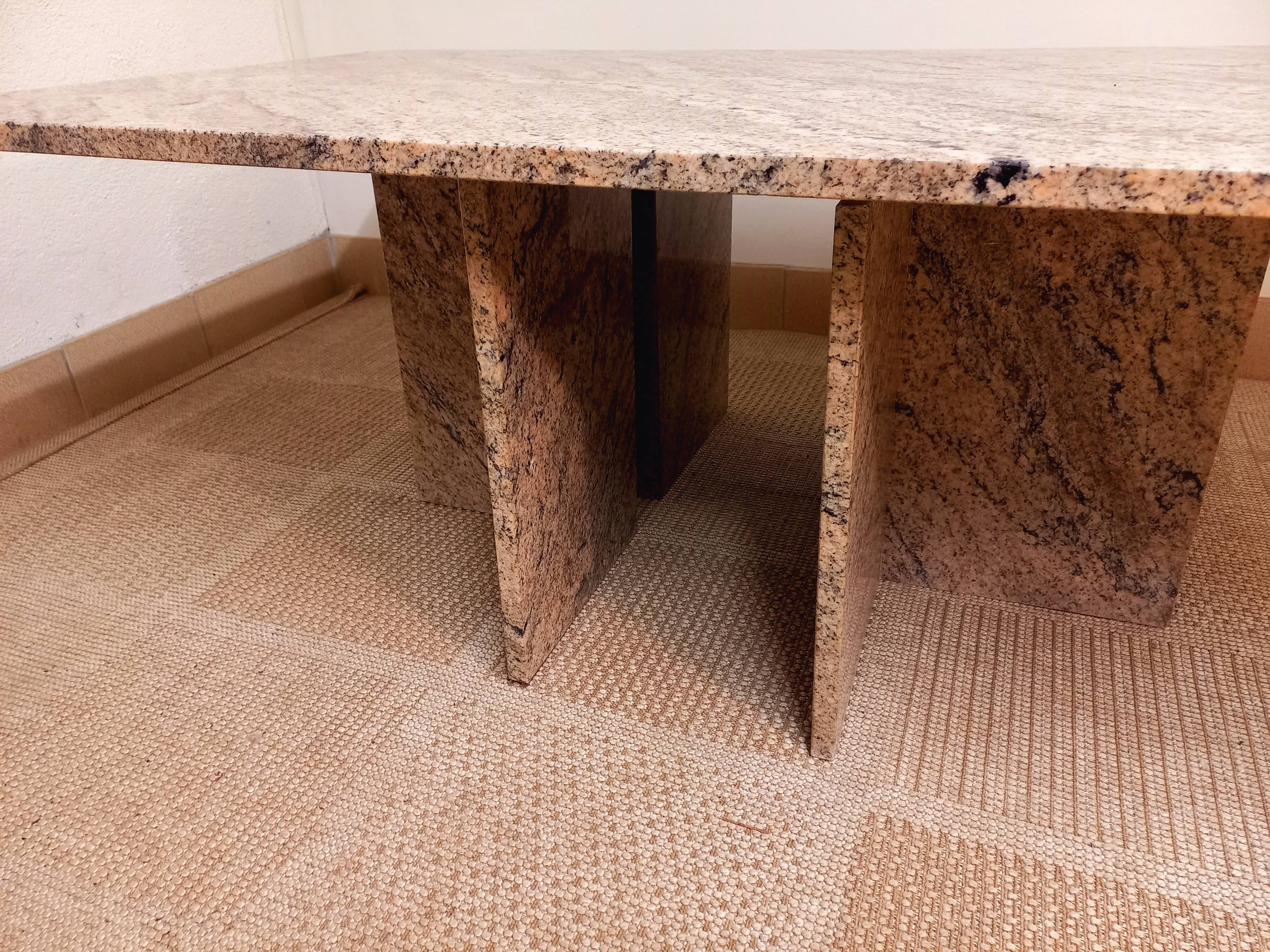 Vintage coffee table in pink marble 70s 80s