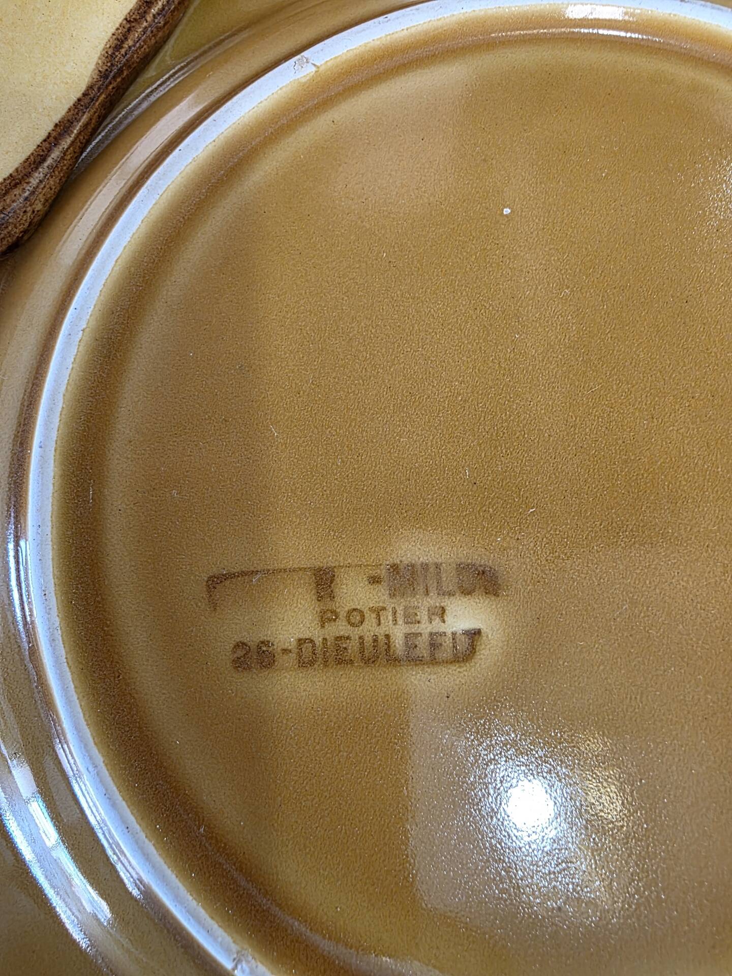 5 Dieulefit Milon plates in glazed earthenware