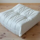 Togo pouf in white leather by Michel Ducaroy for Ligne Roset