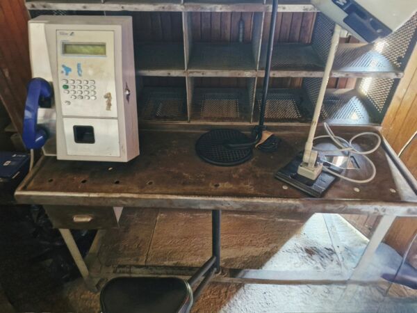 Bureau, Tri Postal Meuble de Métier industriel 70's