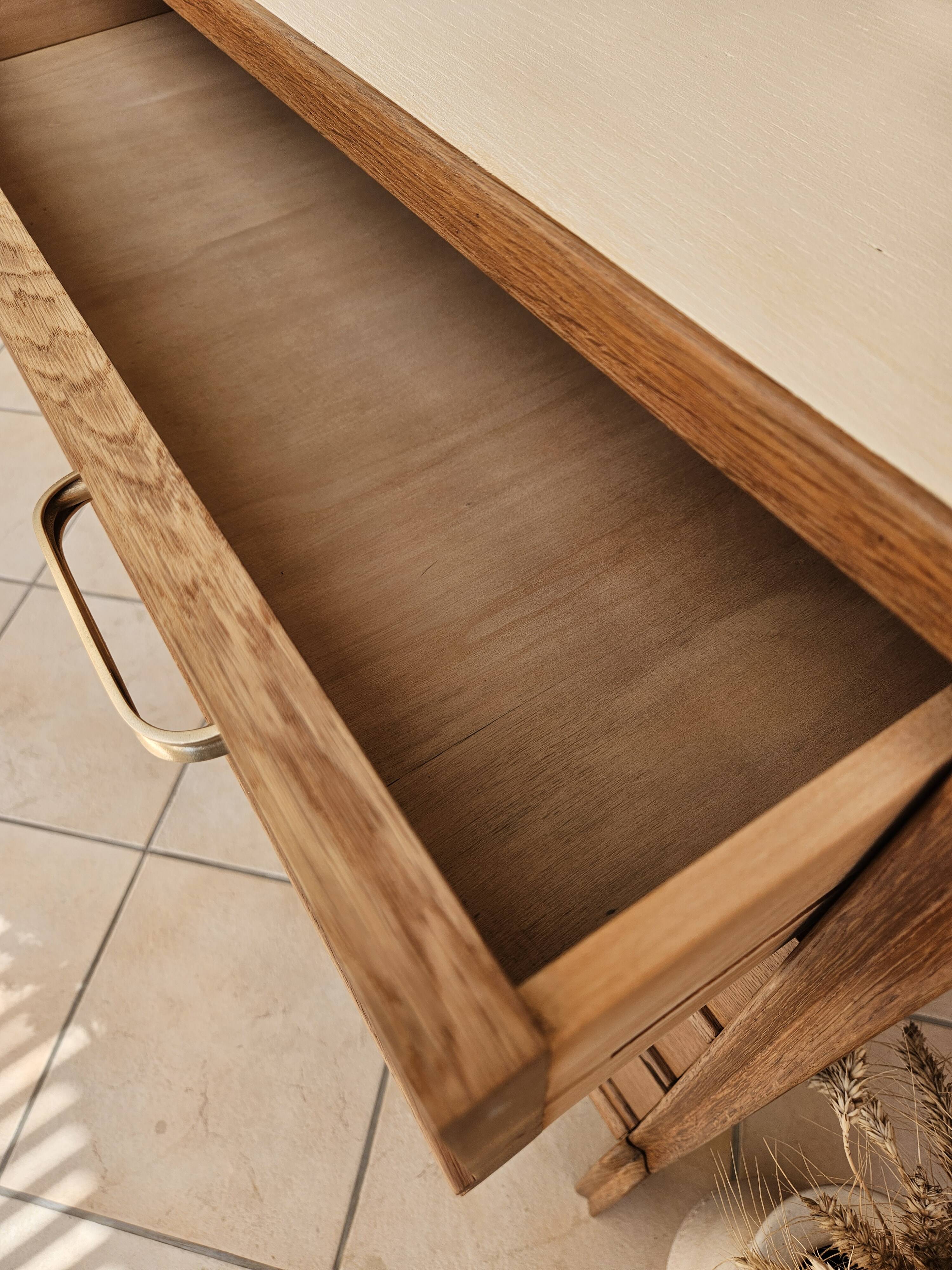 Commode vintage