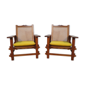 Paire de fauteuils de style colonial
