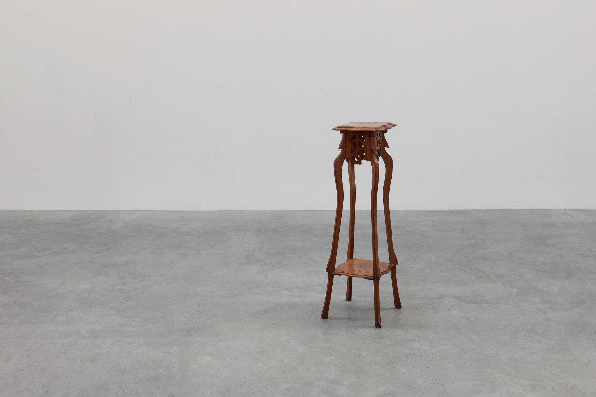 Art Deco tall pedestal in oak with 2 levels, France ca. 1915