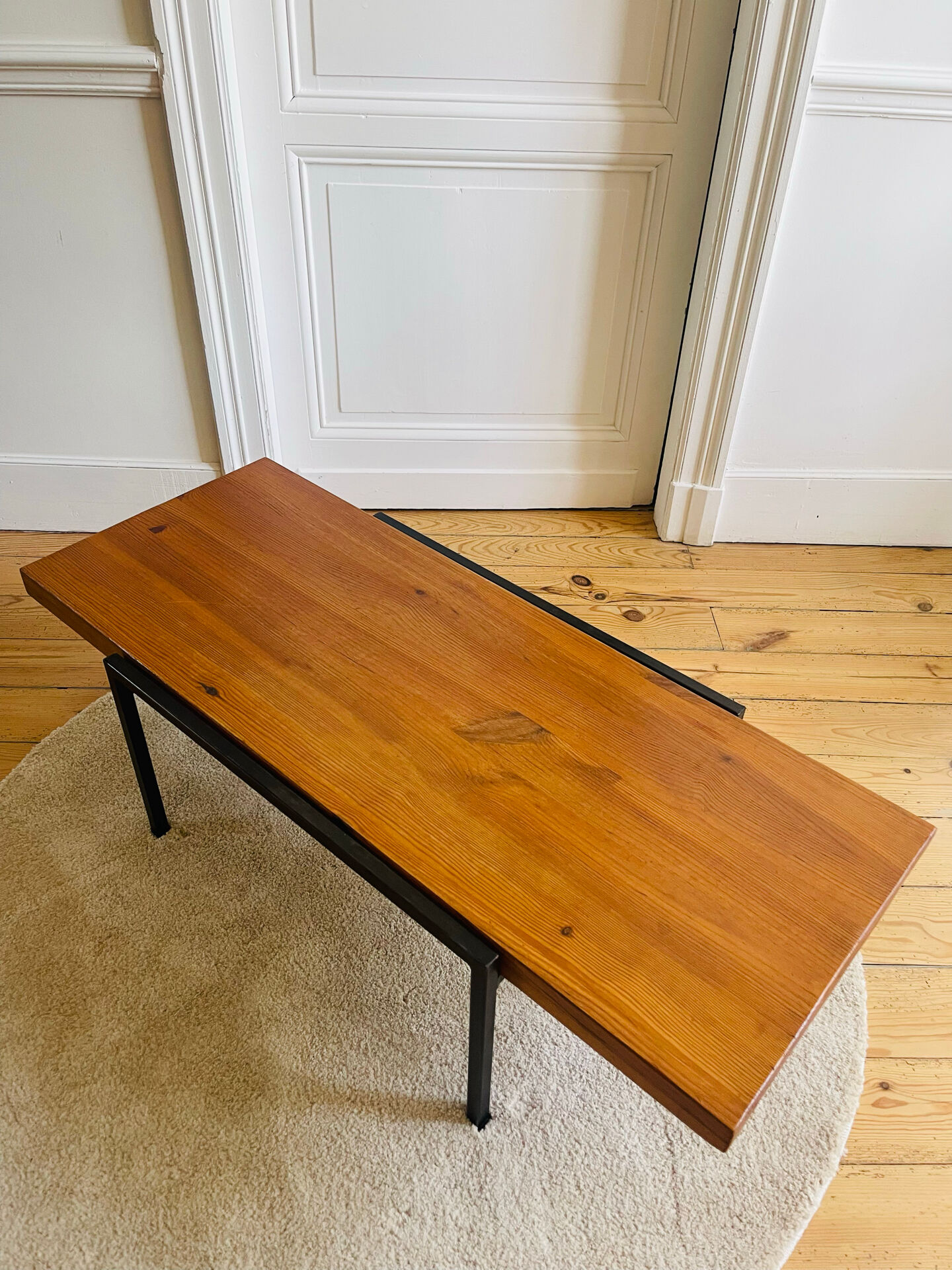 Table basse pin et métal vintage