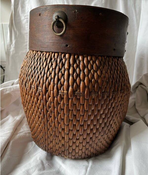 Early 20th century Chinese grain basket made of woven willow