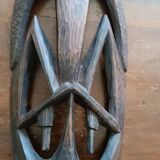 Masque africain en bois vintage
