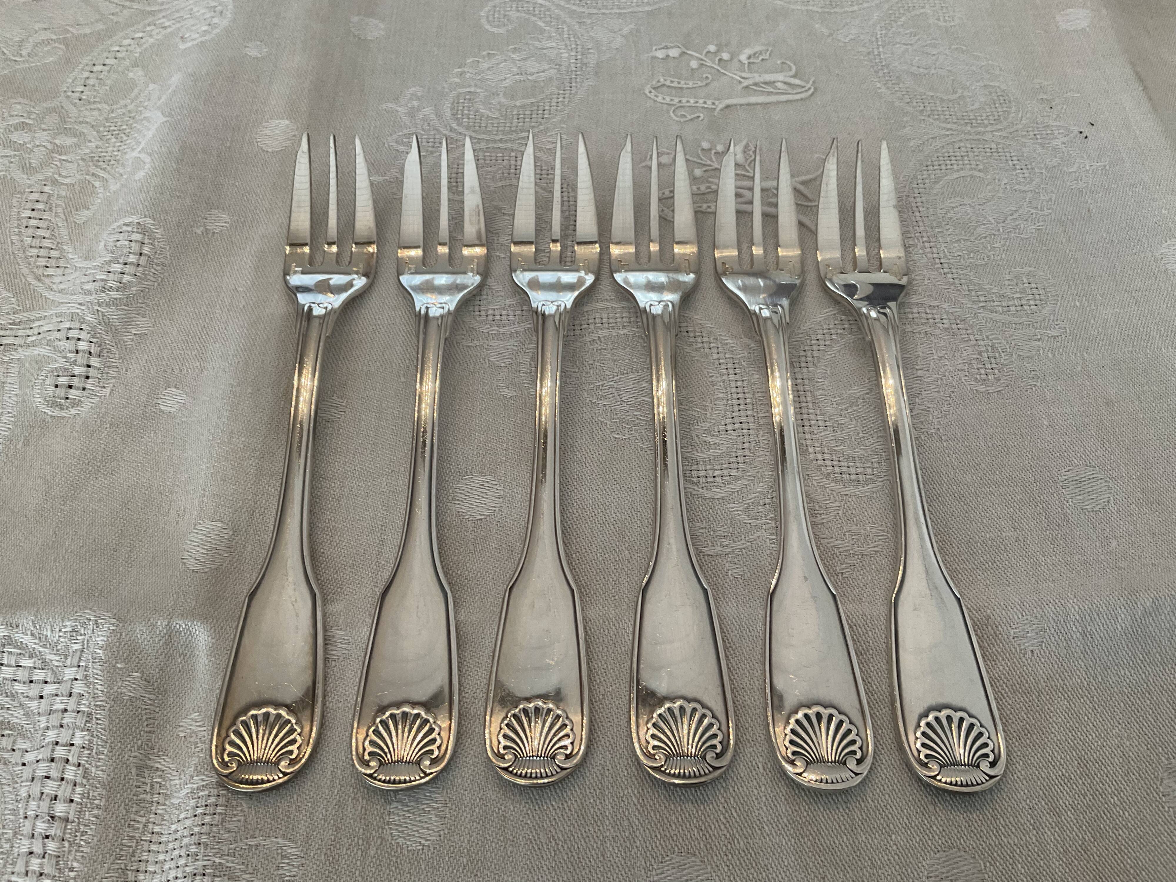 6 dessert forks. Christofle . Model Vendôme/shell