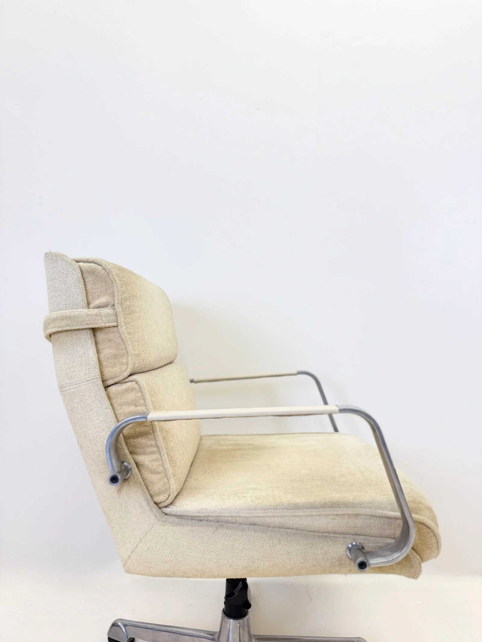 Eames "Ivory" armchair pair for Herman Miller – 1950s