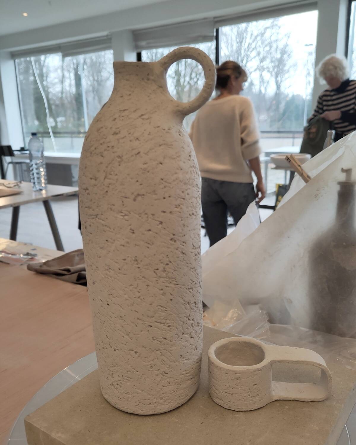Bouteille à huile en grès