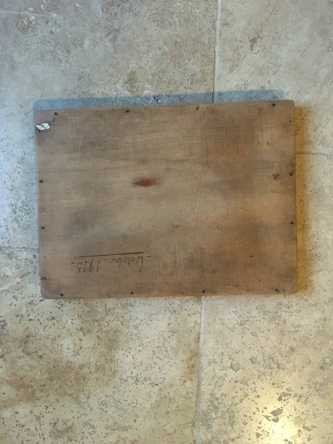 Plateau en bois sculpté