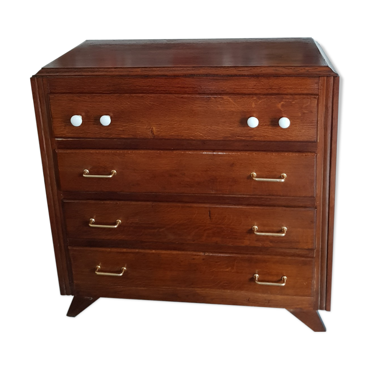 Dresser 1950