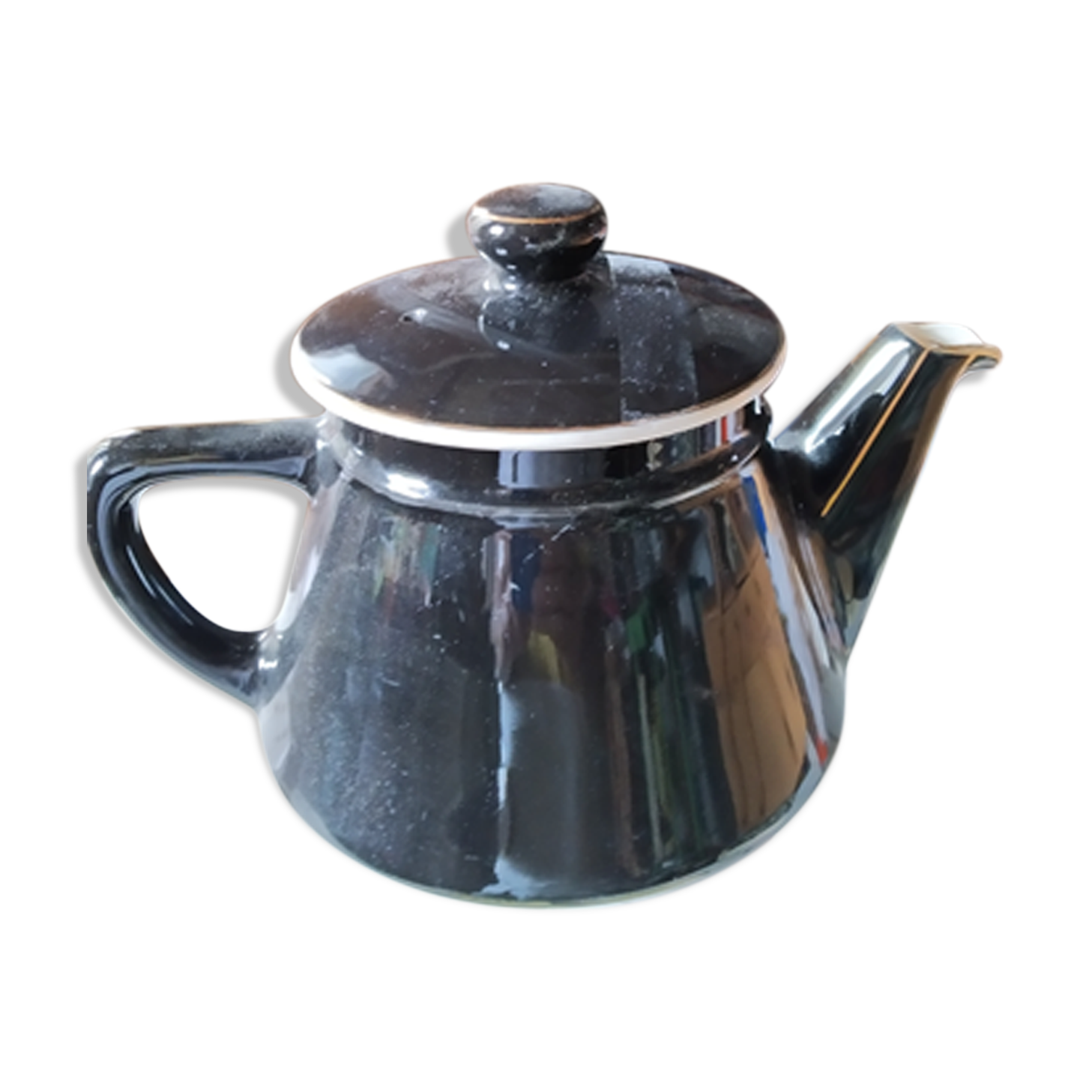 Black teapot