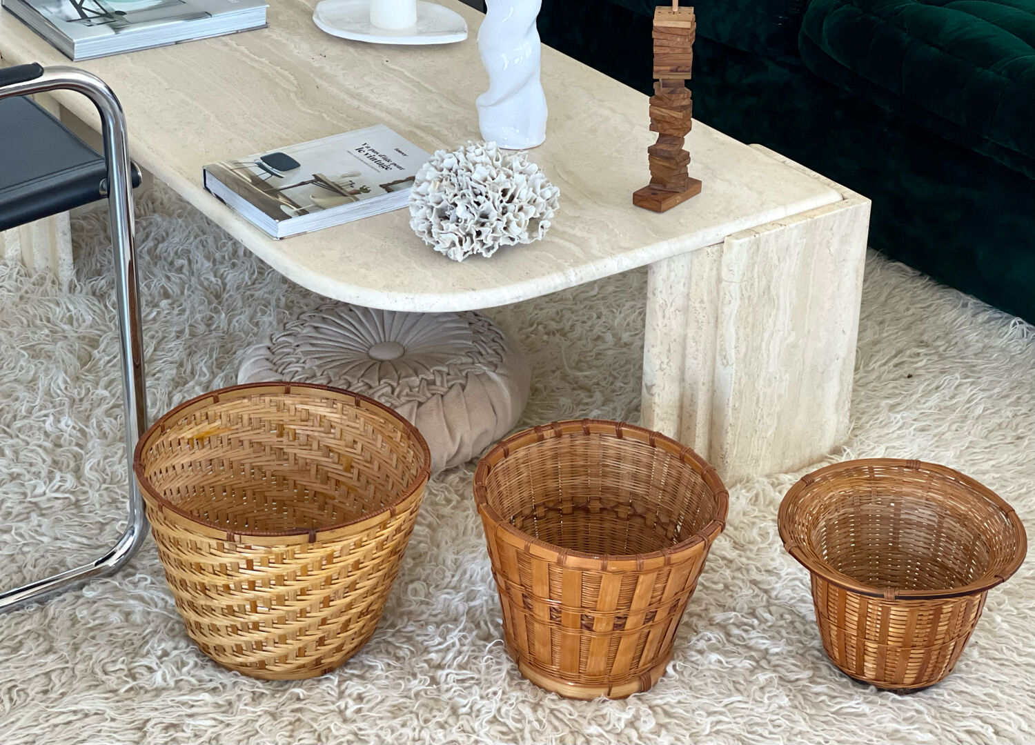 3 rattan planters