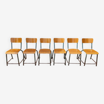 6 chaises d'école vintage