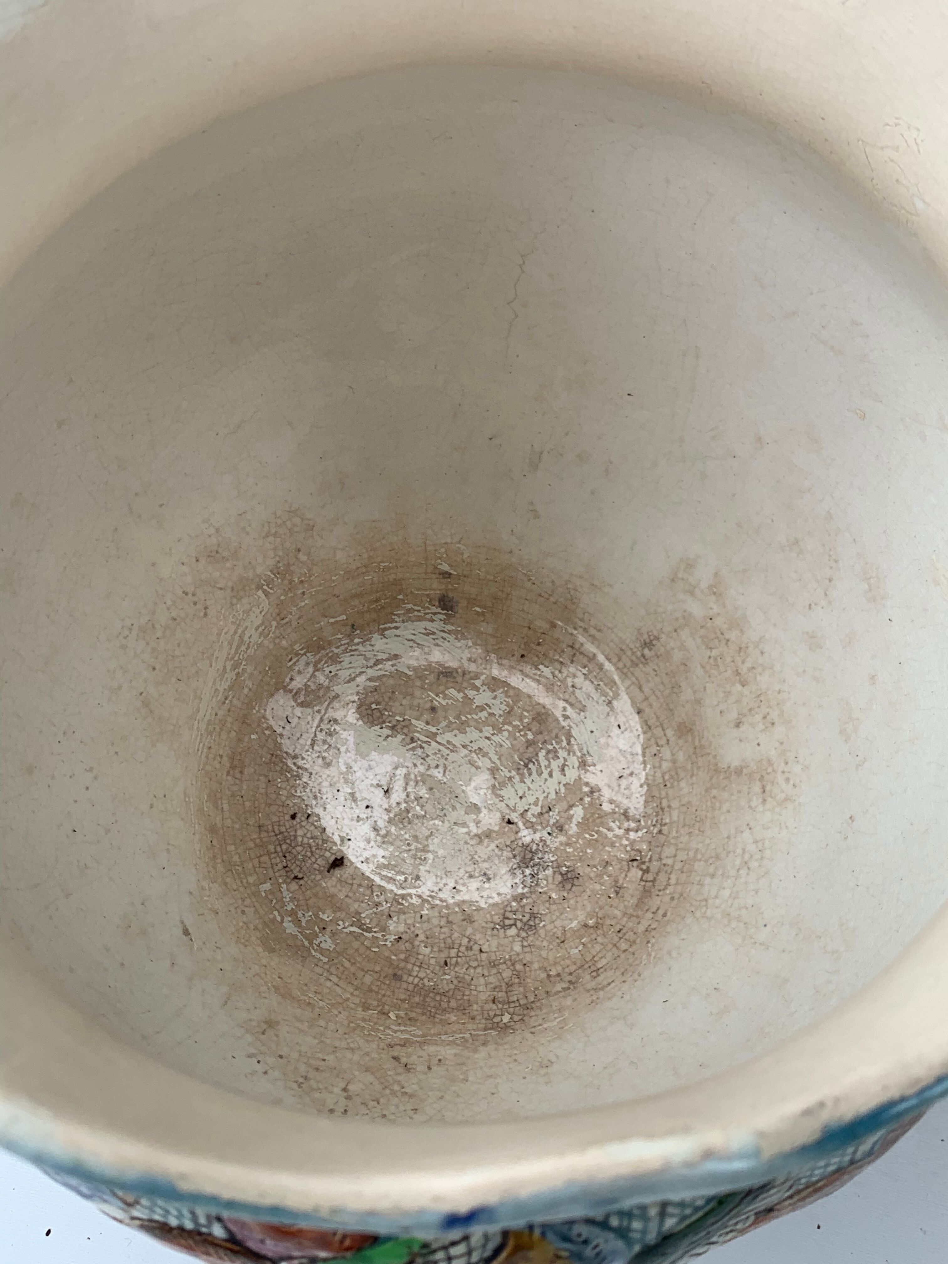 Art deco pot cache birds in old glazed ceramic