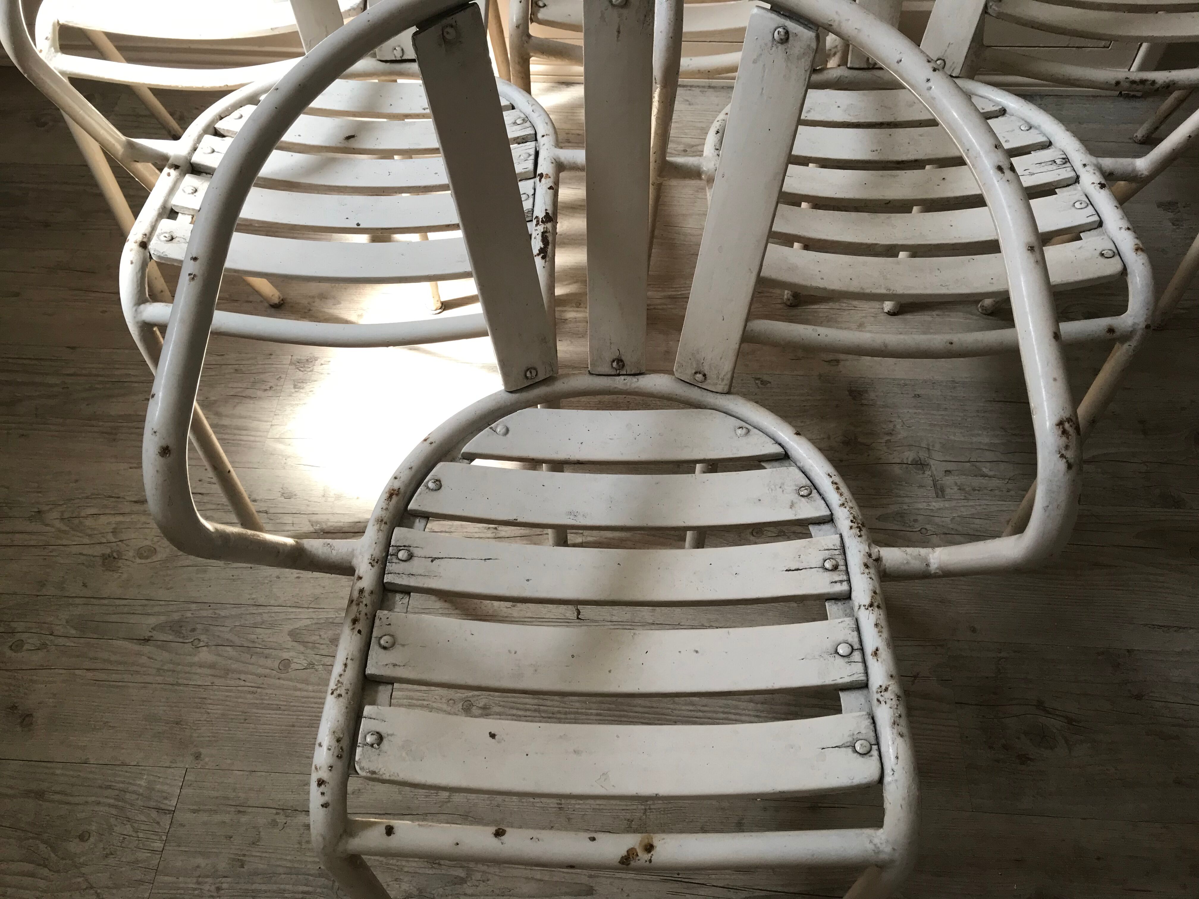 Lot of 5 vintage garden chairs
