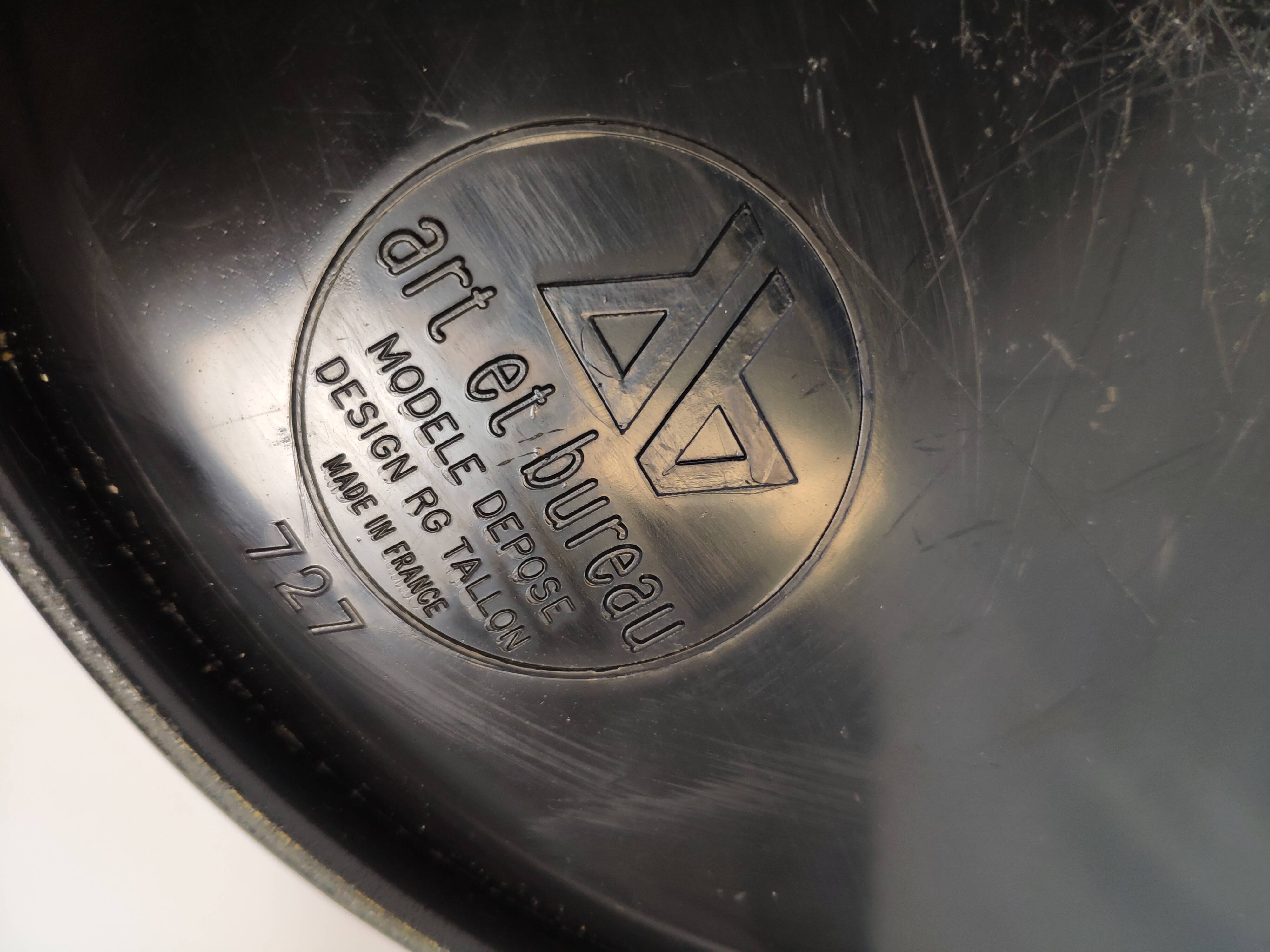 Designer office bin Roger Tallon