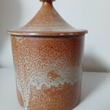 Pot en grès avec couvercle