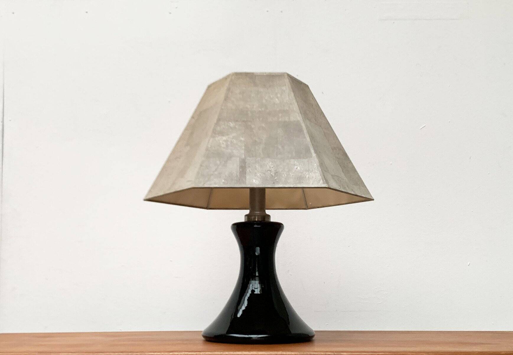 Floor or table lamp in German glass and synthetic cork in M Design style by Ingo Maurer, 1960s.