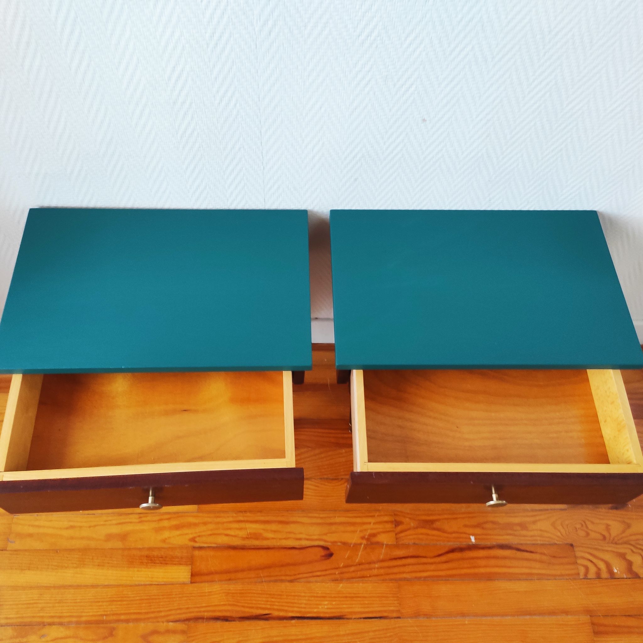 Paire de tables chevet vintage
