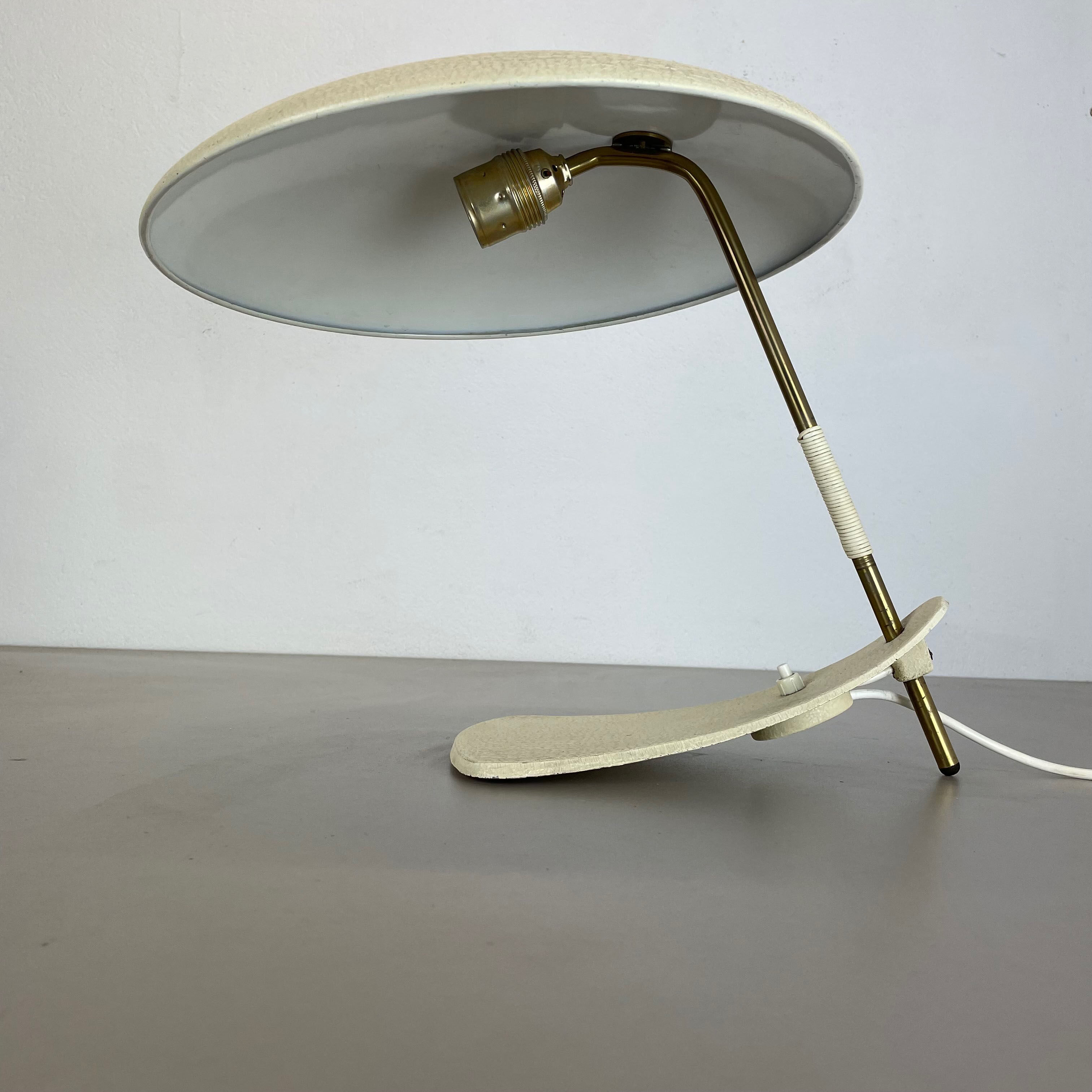 Modernist kalmar sytle Bauhaus beige metal and brass desk light, Austria, 1950s