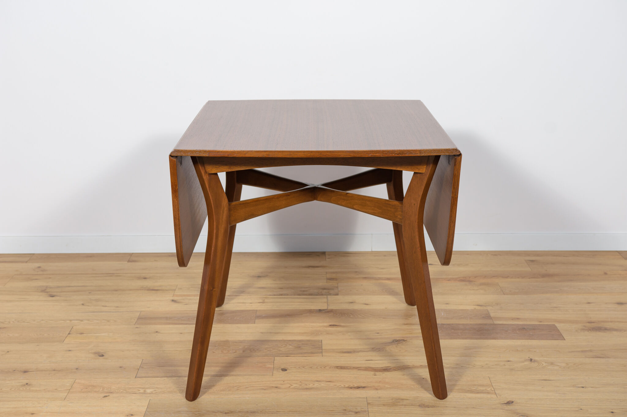 Butterfly Dining Table from G-Plan, 1960s