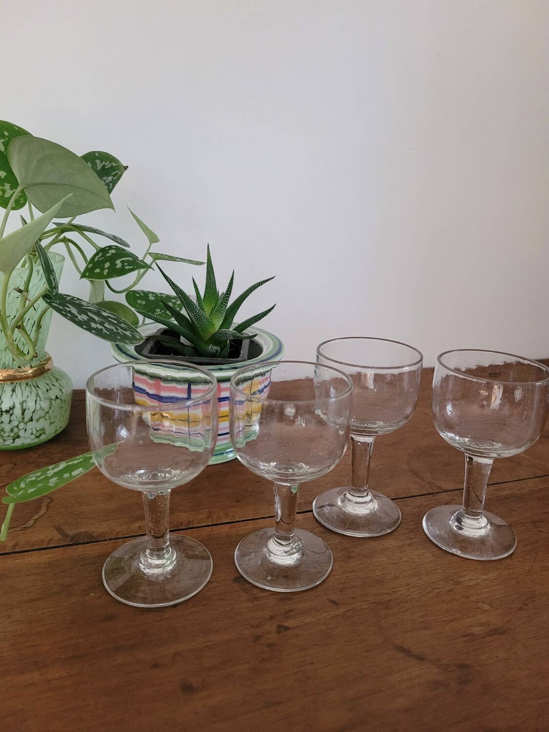 Set of 4 small stemmed glasses