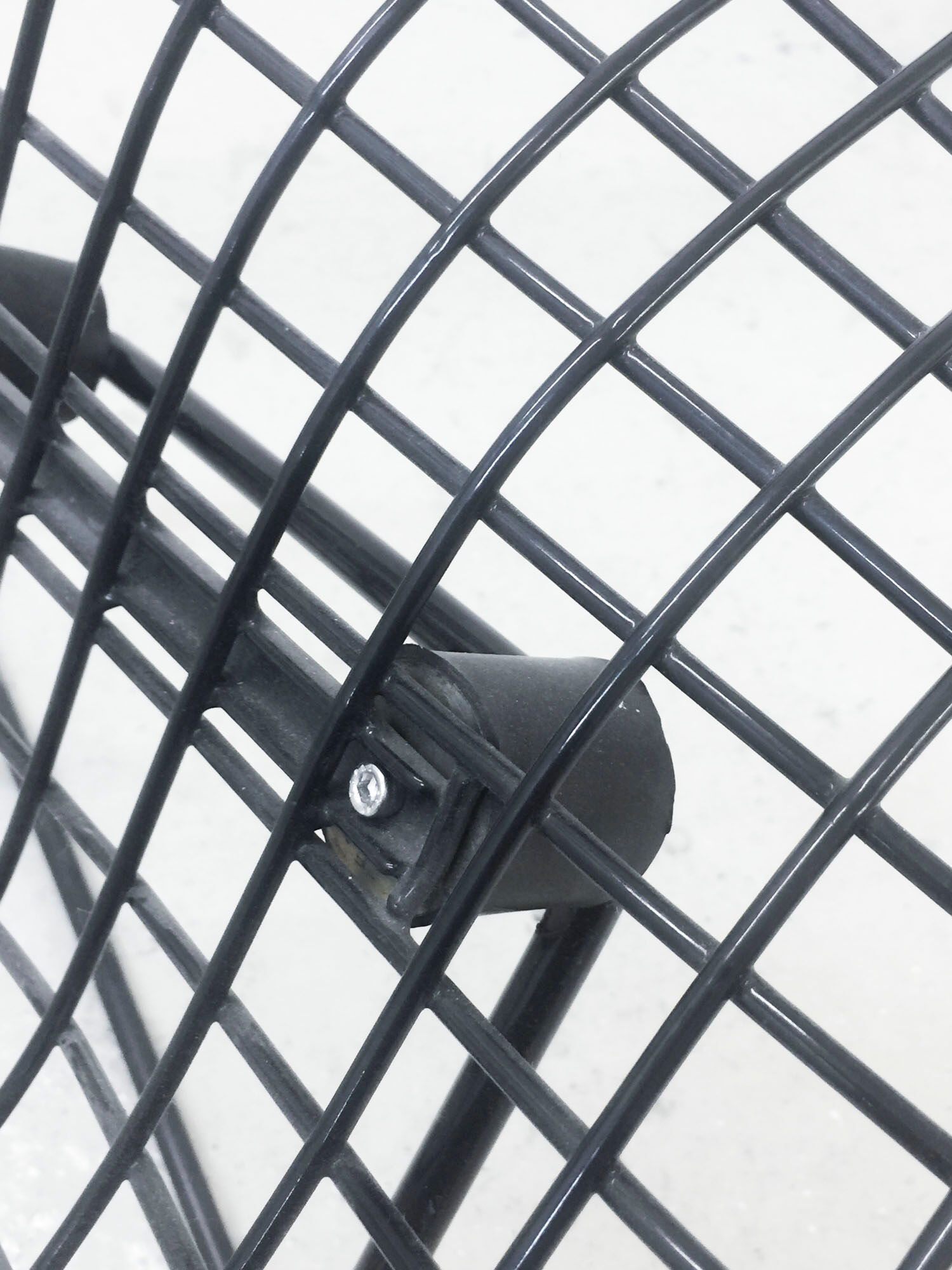 Fauteuil "bird" noir de Harry Bertoia pour Knoll 1970