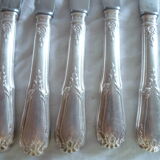 Set of 9 table knives in met. silver style louis XV "shell"