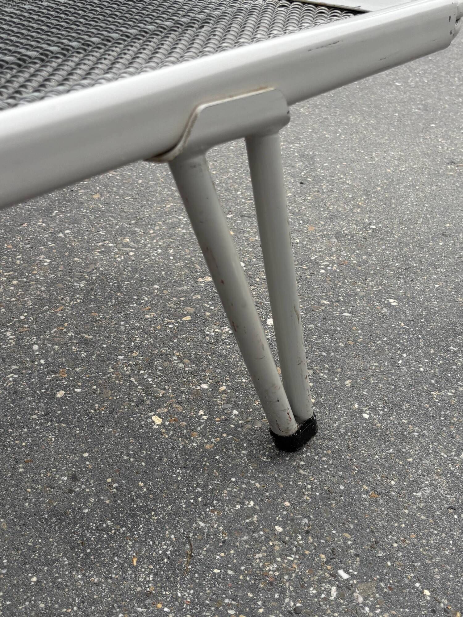 Vintage daybed 1960s minimalist metal from the Netherlands design
