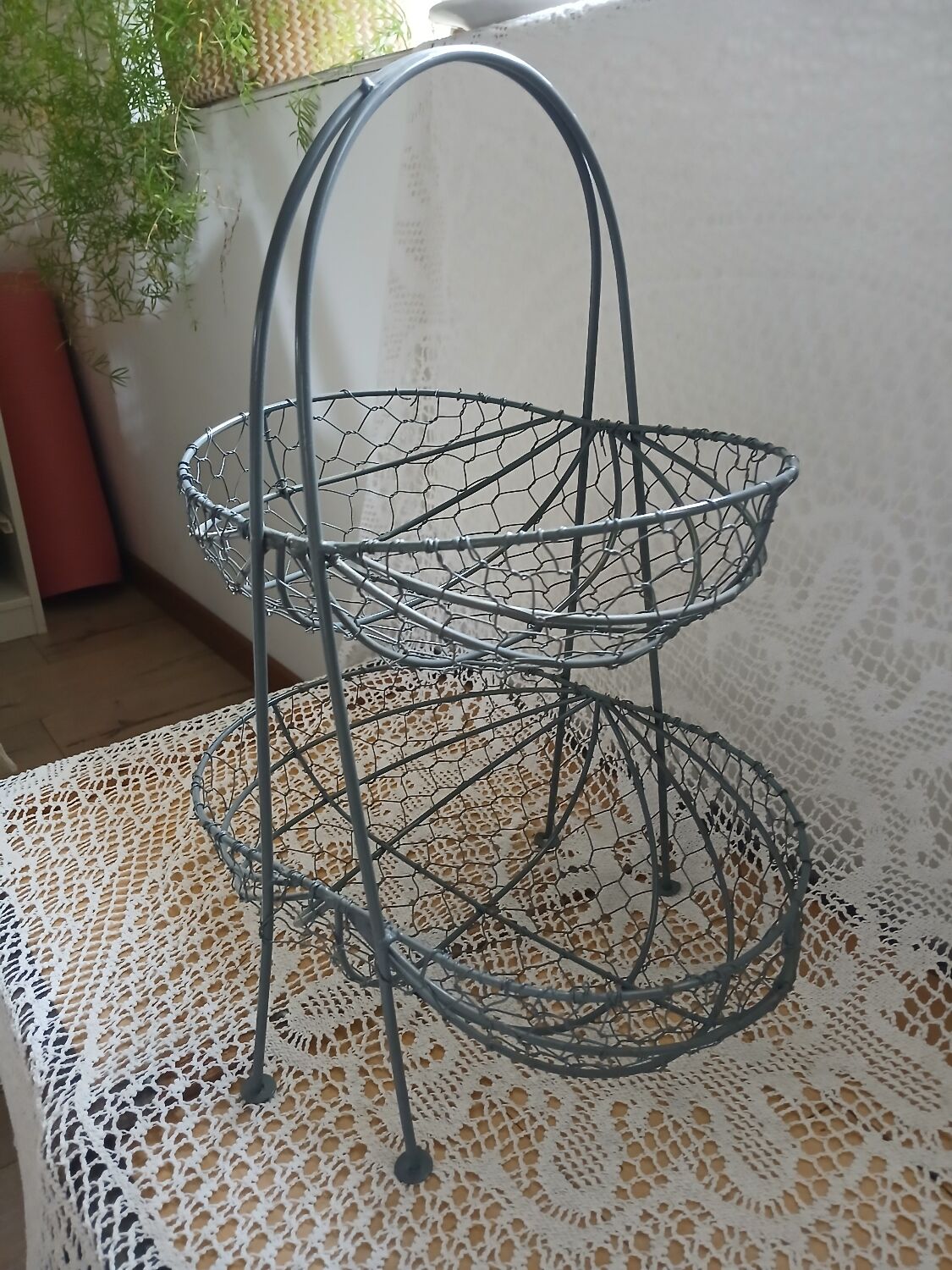 Metal fruit basket/basket