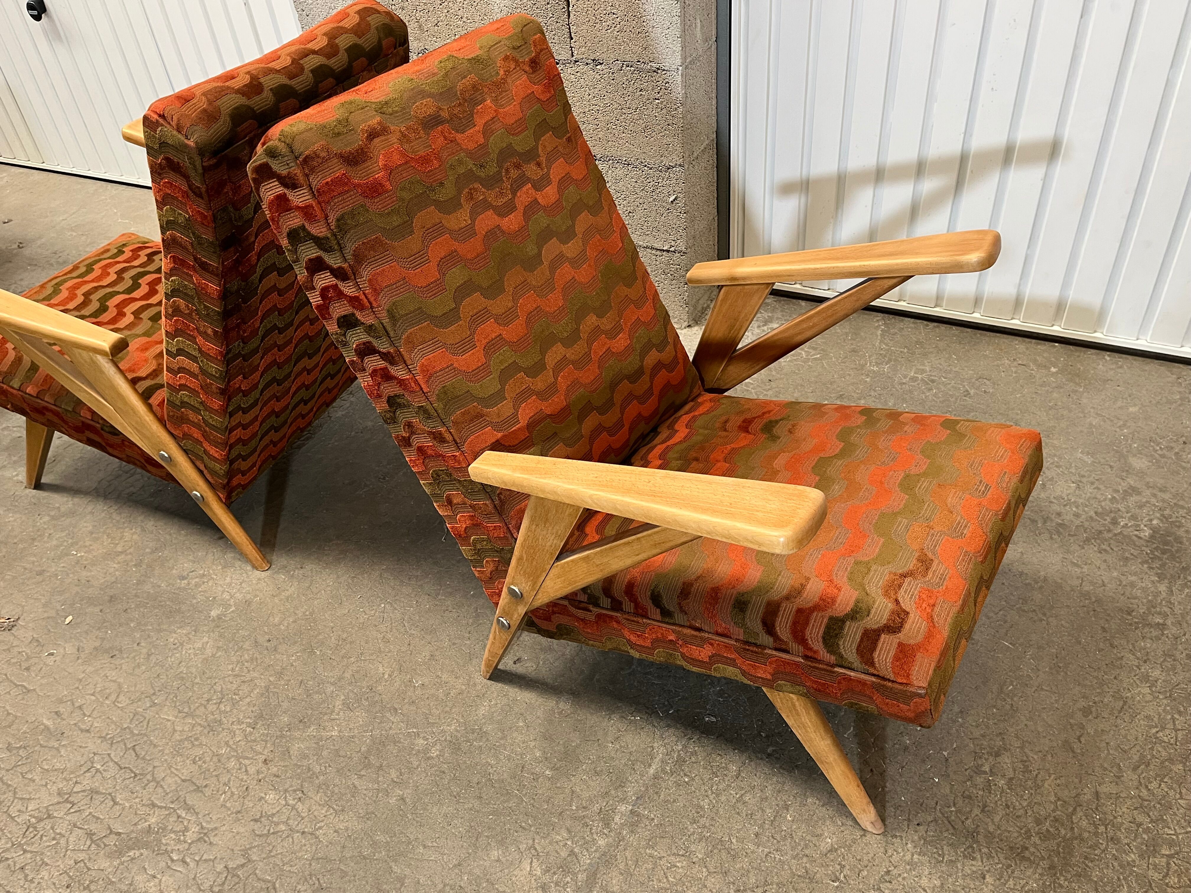 Pair of armchairs from the 60s Italian design