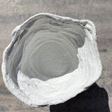 Cache pot blanchi