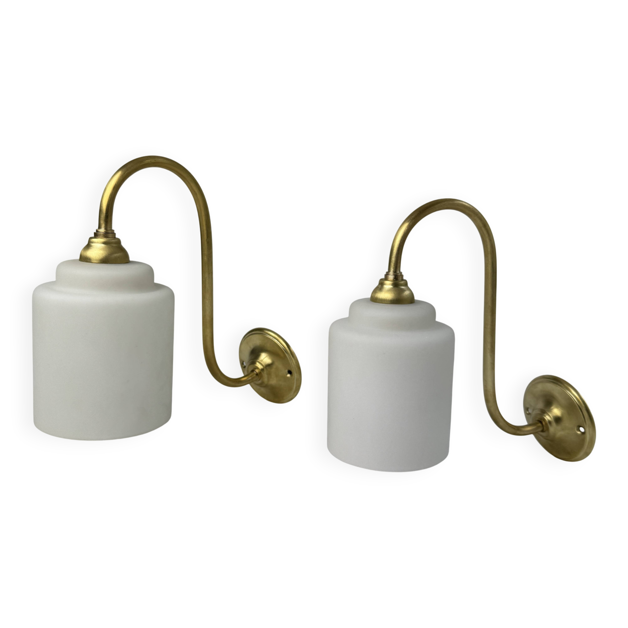 PAIR OF VINTAGE 1950S OPALINE WALL LIGHTS