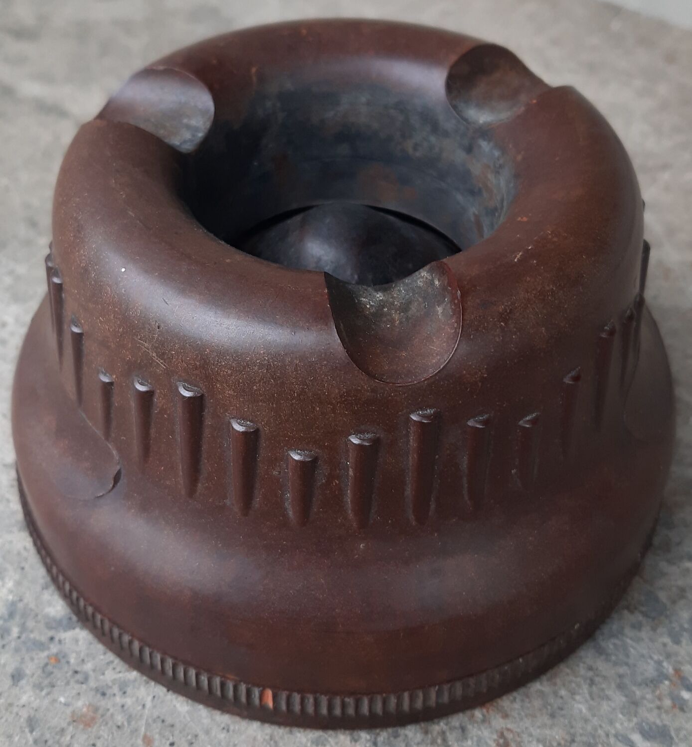 Cendrier en bakelite