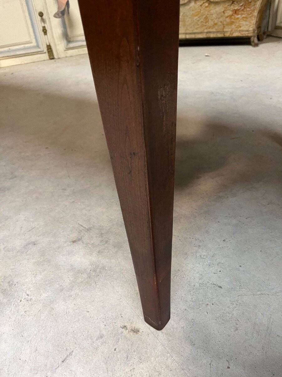 Farm table in cherry wood from the late 19th century.